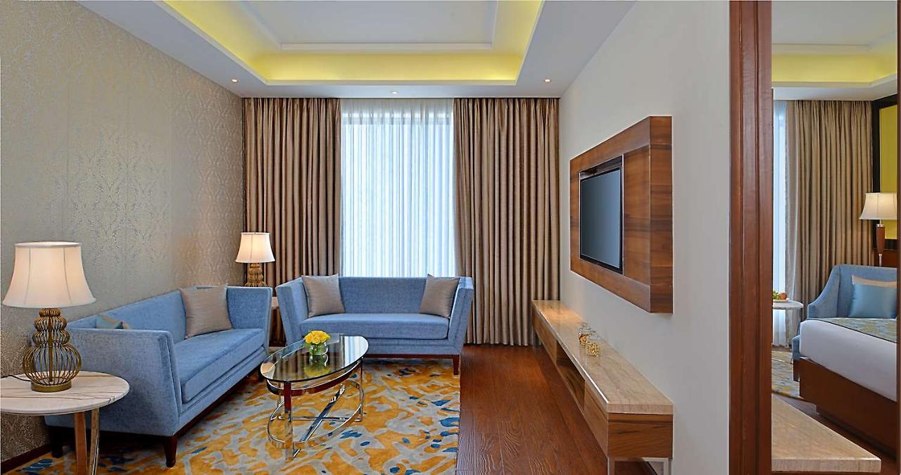 Radisson Gwalior Hotel Екстериор снимка