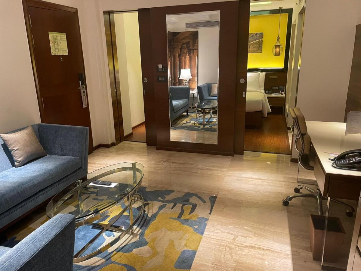 Radisson Gwalior Hotel Екстериор снимка