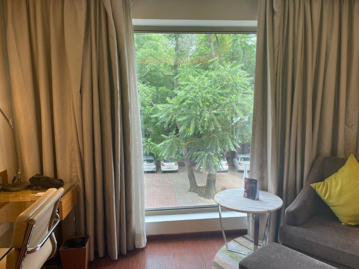 Radisson Gwalior Hotel Екстериор снимка